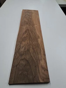 Constructional Walnut Veneer - 1 NATURAL WOOD Sheet - 905mm x 220mm x 1.8mm - Picture 1 of 5