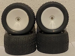Vier 1:8 Off-Road Truggy/Buggy/Truck-Räder-17mm 6-Kant Mitnehmer - Bild 1 von 16