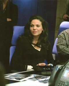 Lana Parrilla 24 W/Coa autographed photo signed 8X10 #1 Sarah Gavin - Picture 1 of 6