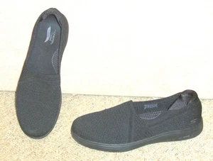 Scarpe slip on donna nere SKECHERS Go Arch Fit 138701, taglia 12 - Foto 1 di 5