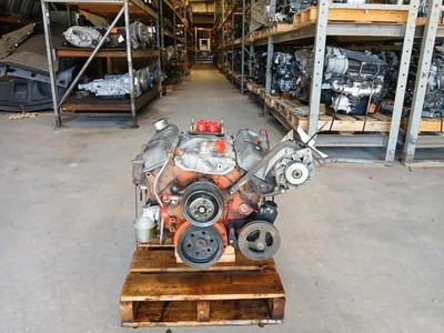 73-74 CORVETTE C3 5.7L 350CI 4 BOLT ENGINE ASSEMBLY WITH SOME ACCESSORIES Foto 1 de 4