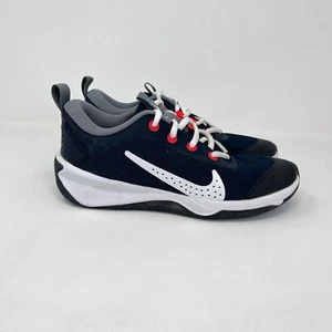 Nike Omni Multi-court GS Dark Obsidian White Training Shoes Youth Size 5 - Picture 1 of 11