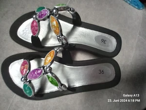 36 Sandalen Slipper Pantolette Riemchen Schmucksteindesign 1 x anprobiert - Bild 1 von 10
