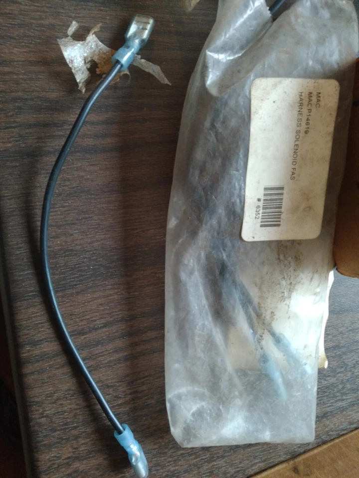 New Box of 4 Solenoid Harness for Mack Jake Brake 10" Long 014619 - Image 1 of 1