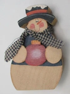 MY SNOWMAN HOLDING ORNAMENT wood figurine Crazy Mountain Christmas vintage - Picture 1 of 7