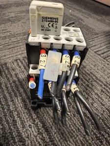 Siemens | 3TF2010-0BB4 Contactor  | STX4404-0A Overload Relay - Picture 1 of 3