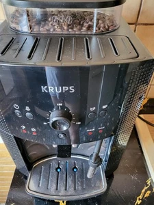 Krups EA81 Kaffeevollautomat, Schwarz - Bild 1 von 3
