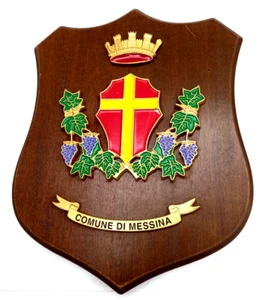 Targa Scudo Italiano Vintage Comune di Messina Legno Metallo Smaltato Emblema Bella - Foto 1 di 15