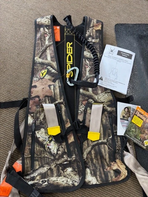Tree Spider Speed Vest Tree Stand Hunting - Image 1 of 4