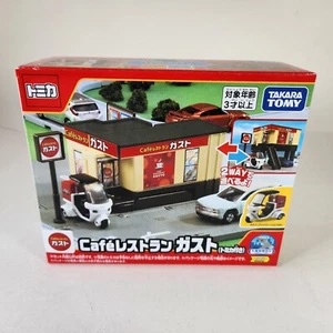 Tomica Town Café Restaurante Gusto Tienda Modelo Coche Accesorio Set Takara Tomy Japón - Imagen 1 de 10