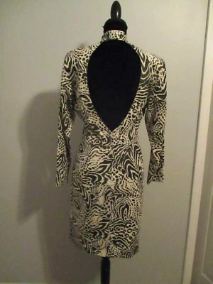 Vestido Ruth Wagner DE COLECCIÓN NUEVO CON ETIQUETAS 1980 CUERO FINO estampado animal L/S BACK ABIERTO 8 10 $500  Foto 1 de 4