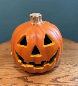 Pre Owned Vintage Jack-O-Lantern Smiling Lighted Pumpkin Decor - Picture 1 of 5