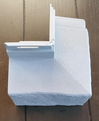 Novik Ledge Premium Ledge Corner - Mortero gris nuevo, esquina de repisa - 4 piezas/caja Foto 1 de 4