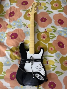 Fender Stratocaster Harmonix Rock Band 822152 Black Guitar Xbox 360 Wired - Picture 1 of 6
