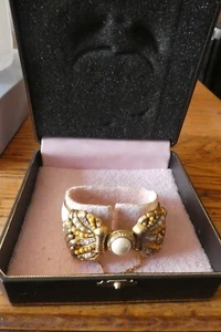 Fabelhaftes Juicy Couture Armband mit Scharnier verpackt - Bild 1 von 21