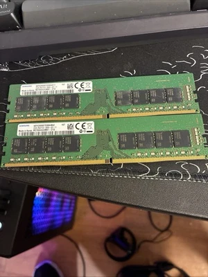 Samsung 64GB (2x32GB) DDR4 2666MHz PC4-21300 UDIMM RAM Kit M378A4G43MB1-CTD — 第 1/2 张图片