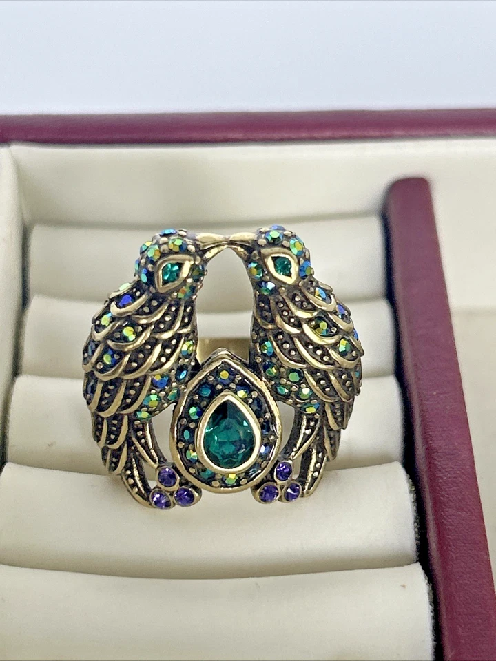 Raro anel Heidi Daus Ravishing Raven tamanho 7 inspirado no magnífico colecionador da Disney - Imagem 1 de 4