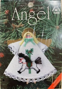 VINTAGE CHRISTMAS ANGEL COUNTED CROSS STITCH ORNAMENT KIT HOLIDAY DECOR NEW - Picture 1 of 3
