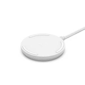 Belkin BoostCharge Wireless Charging Pad 10W for Iphone & Samsung - Refurbished - Picture 1 of 9