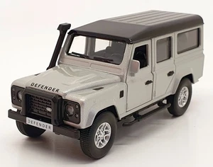 Tayumo 1/36 Scale Pull Back & Go 36100011 Land Rover Defender 110 - Indus Silver - Picture 1 of 6