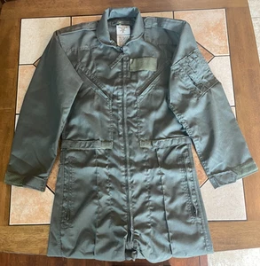Monos voladores militares de Estados Unidos para hombre verano 40L verde salvia 27/P USAF (NUEVO SIN ETIQUETAS) - Imagen 1 de 6