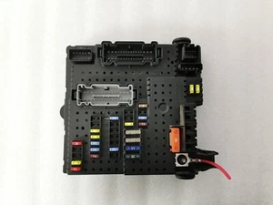 Volvo V70 II XC90 caja de seguridad unidad de control módulo fuse box 30786648 - Imagen 1 de 6