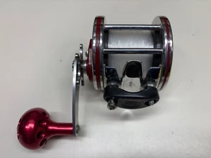 PENN SPECIAL 3/0 H SENATOR 112H MULINELLO DA PESCA BUONA RESISTENZA FUNZIONANTE BEL MANICO - Foto 1 di 10