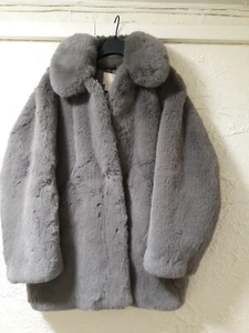 Ladies H&M Gray SUPER TEDDY Faux Fur Coat SOLD OUT RARE NEW with TAG Size SMALL - Picture 1 of 12