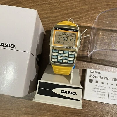 Orologio Vintage Casio DBC-32C-9 Databank Raro Calcolatrice NOS - Immagine 1 di 4