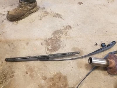 Brazo limpiaparabrisas Lincoln Mark LT 2008 SOLO lado del conductor 1438936 Foto 1 de 4