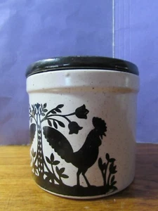 VINTAGE crock w/black lid - Roosters - about 3" tall, 2" across - Picture 1 of 7
