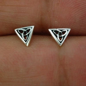Pendientes de tachuelas Trinity de plata esterlina pura 925 hechos a mano - Imagen 1 de 3