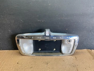 Lincoln Town Car 1998-2002 panel maletero luz reversa matrícula N8951 DG Foto 1 de 4