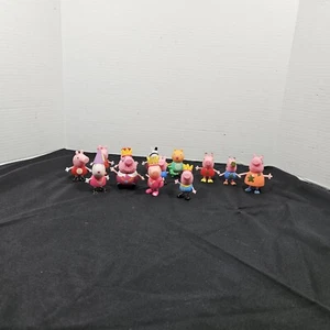 Hasbro Peppa Pig and Friends Rpyal Family Lot of Play Set Figures Lot of 13 - Picture 1 of 10