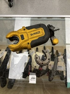 Cortador de tubos de cobre DEWALT 223147 - Imagen 1 de 10