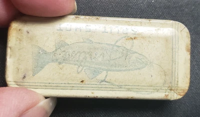 Finline Split Shot Fishing Tin W Hooks Fisherman Vintage - Image 1 of 4