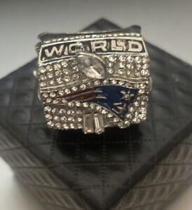 2001 TOM BRADY New England Patriots Replica Super Bowl Champions Ring