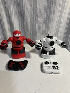 (2) Sharper Image R/C Fighting Robots Model 1015518 2021 PARTS ONLY. - Picture 1 of 7