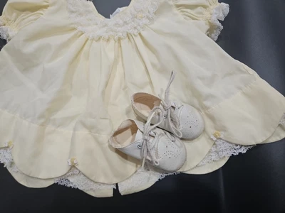 Vintage Bryan Baby Dress Yellow Floral Lace Trim & Soft White Baby Shoes no size - Image 1 of 4