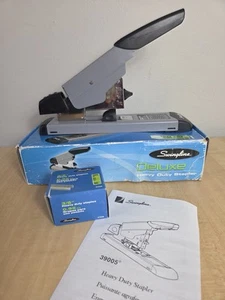 Swingline Heavy-Duty Stapler 160-Sheet Capacity Black/Gray 39005 - Picture 1 of 5