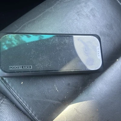 Pocket Juice Endurance AC 内置壁式插头 10000mAh 便携式充电器 - 黑色 — 第 1/4 张图片