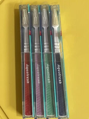 4x Cepillo de dientes Aquafresh Flex cerdas suaves completas importado Alemania *COLORES ALEATORIOS* Foto 1 de 4