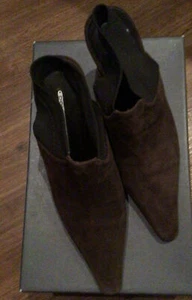 Donald J Pliner braun Wildleder Bootie Slingback 7 M, Absatz hoch 3 Zoll - Bild 1 von 5