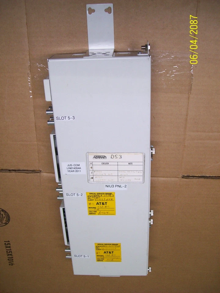 ADTRAN NIU3 1212073L1 ESTANTERÍA 3 RANURAS con (2) MÓDULOS 1213075 Foto 1 de 4