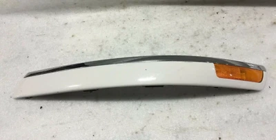 2001-2005 VOLKSWAGEN PASSAT FRONT BUMPER LEFT DRIVER TRIM MOLDING OEM D515 - Image 1 of 3