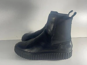Clarks Women's Shoes Size 6(39.5) Used Black Leather Pull on Chunky Boots  -B143 - Picture 1 of 7