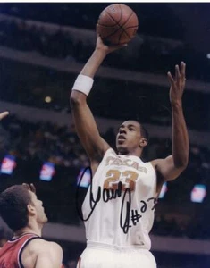 LAMARCUS ALDRIDGE TEXAS AUTOGRAFIADO FIRMADO 8X10 CON CERTIFICADO DE AUTENTICIDAD - Imagen 1 de 1
