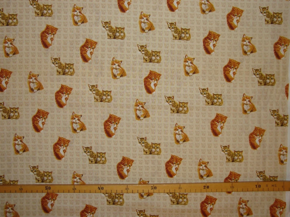 Patchworkstoff (€20/m²) 0,3m Katzen kuriose Kätzchen 1,1m breit - Bild 1 von 1