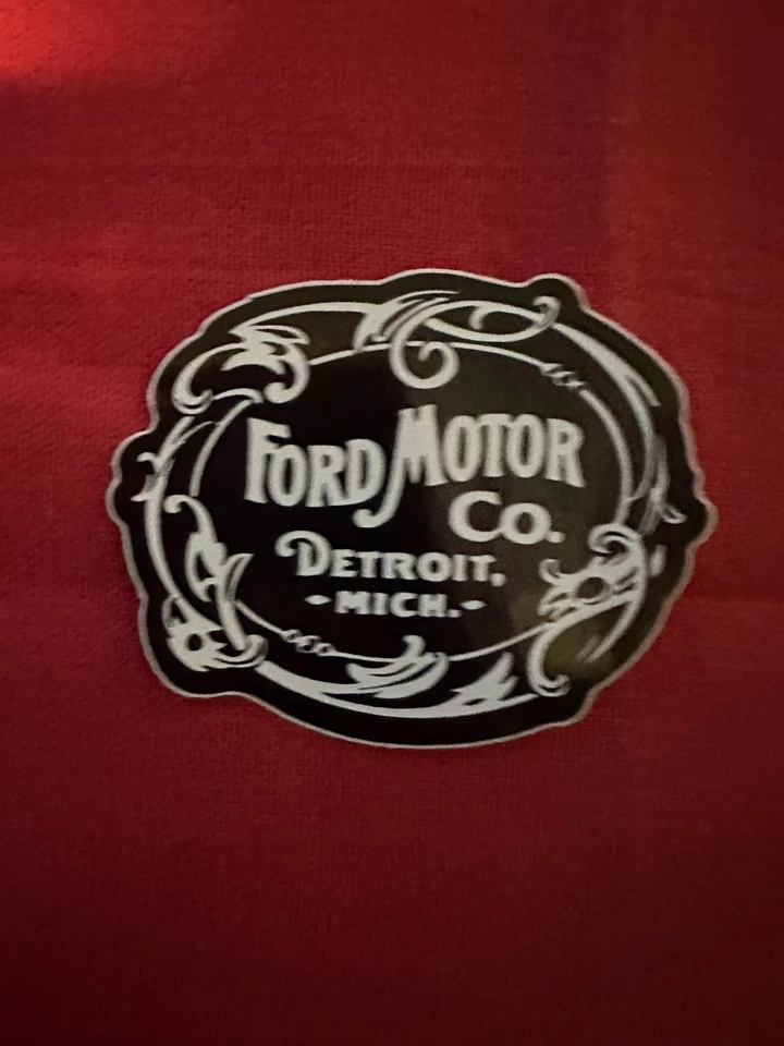 Ford Motor Co. Детройт, штат Мичиган Наклейка стикер - Изображение 1 из 1