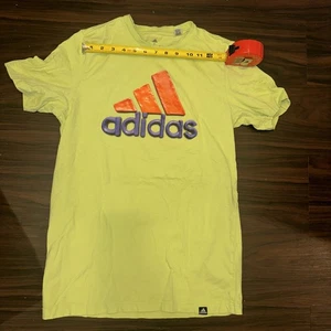 Adidas Herren Grafik großes Logo kurzärmliges grünes T-Shirt Small - Bild 1 von 3